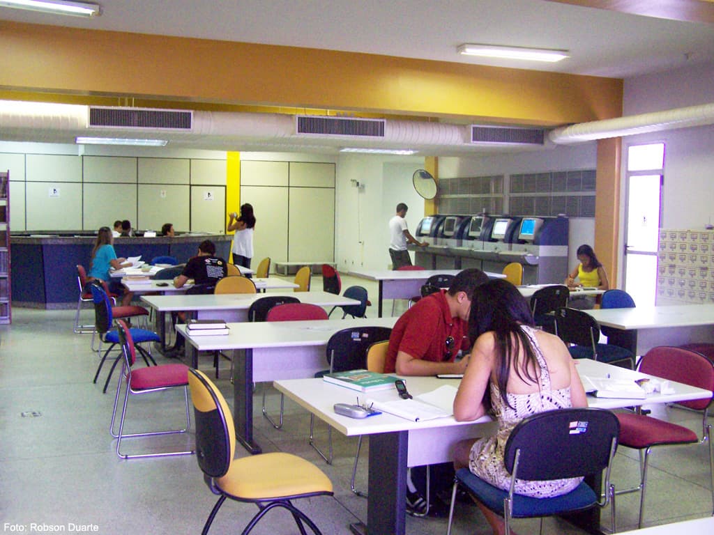 Foto da biblioteca 12